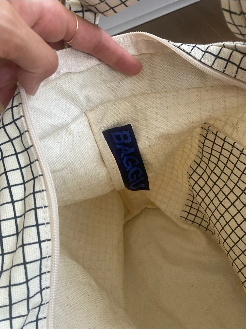 BAGGU Natural Grid Horizontal Zip Duck Bag Preppy Plaid Travel Laptop Tote
